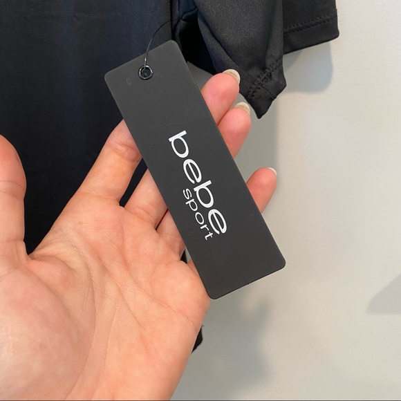 NWT bebe Sport Short Sleeve Boxy Top With Mesh Size Small - Picture 12 of 12